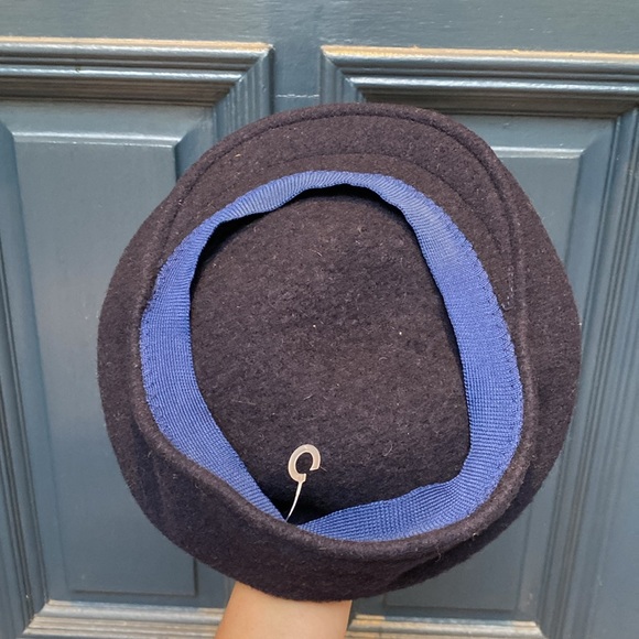 Classic Premium Wool English Newsboy Cap in Navy Blue - Picture 9 of 10
